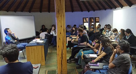 Historiador Jaime Navarrete presenta taller sobre la relación del movimiento mapuche y la Unidad Popular en el IEII