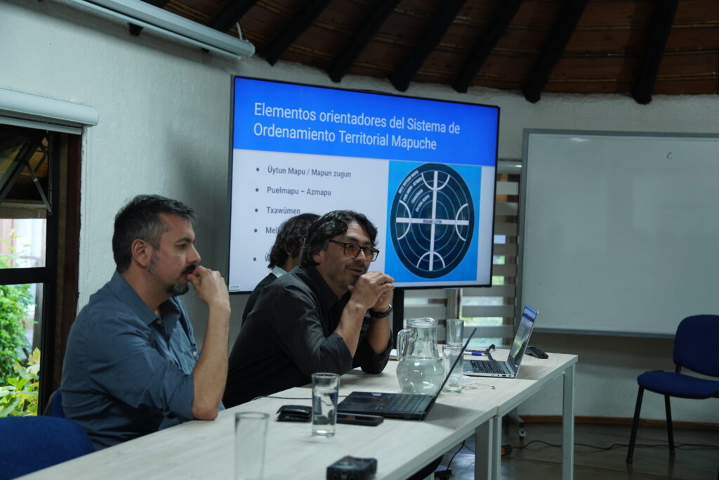 Conversatorio sobre cartografía mapuche en los territorios de Tirúa y Mallecoche