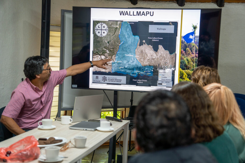 Presentación de historia y cultura mapuche con delegación maorí RANGA RANGA de